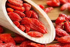 Benefits, Nutrition, and Side Effects of Goji Berry