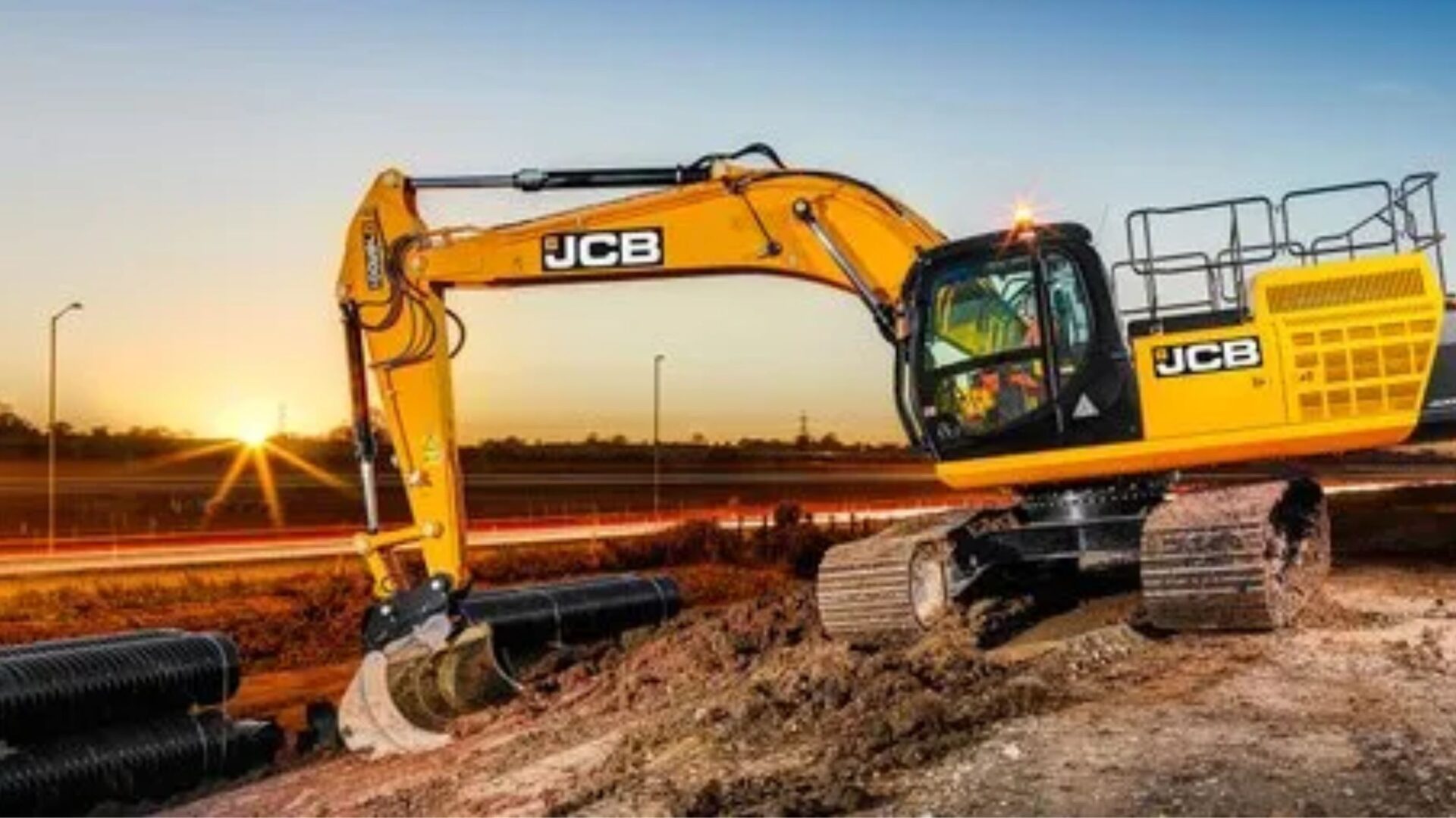 JCB 3DX vs. CAT CB34B Comparing Heavy-Duty Equipment for Infrastructure Projects